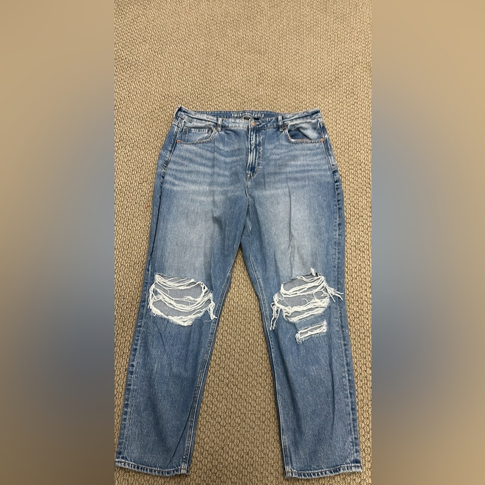 American Eagle Outfitters Blue Distressed Boyfriend Jeans